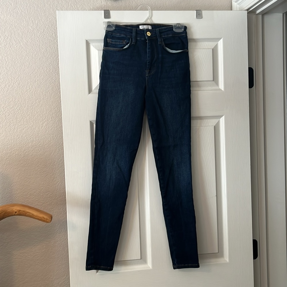 NWOT Frame Le One Mid Rise Skinny